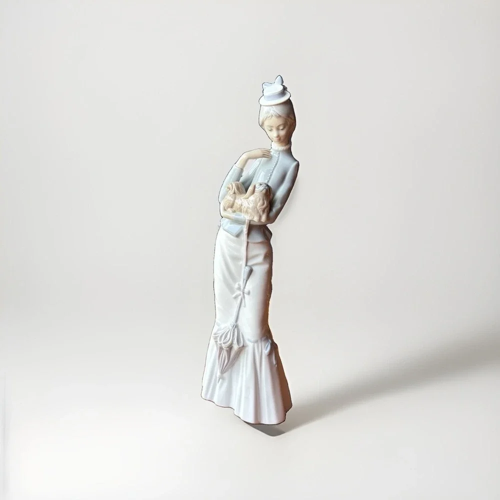 Lladro Traveling Companions 6753 Porcelain Figurine Lady Dog Parasol Vintage 70s
